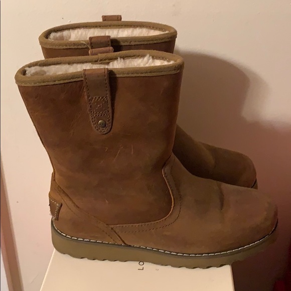 ugg’s - Picture 2 of 4